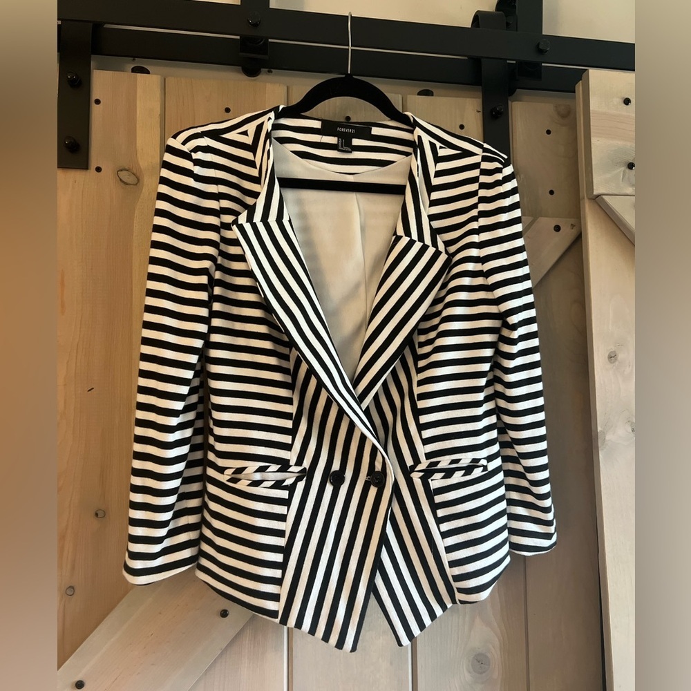 Forever 21 Black and White Striped Blazer
